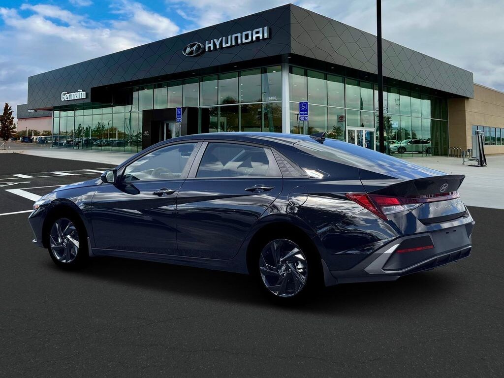 New 2026 Hyundai Elantra SEL Sport Sedan