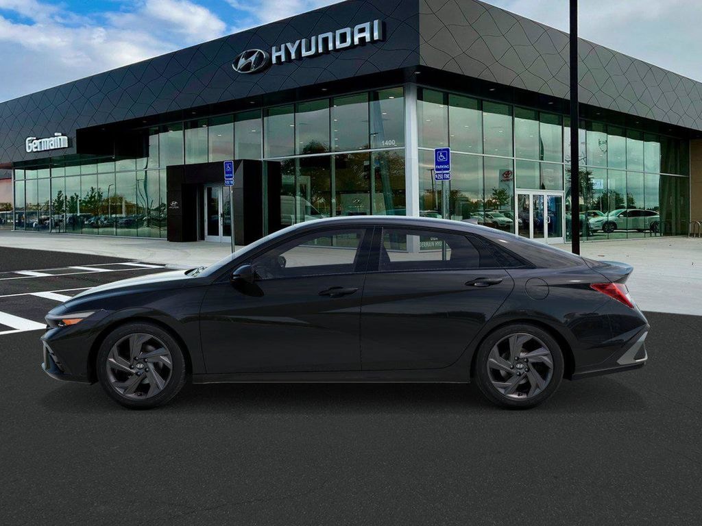 New 2026 Hyundai Elantra SEL Sport Sedan