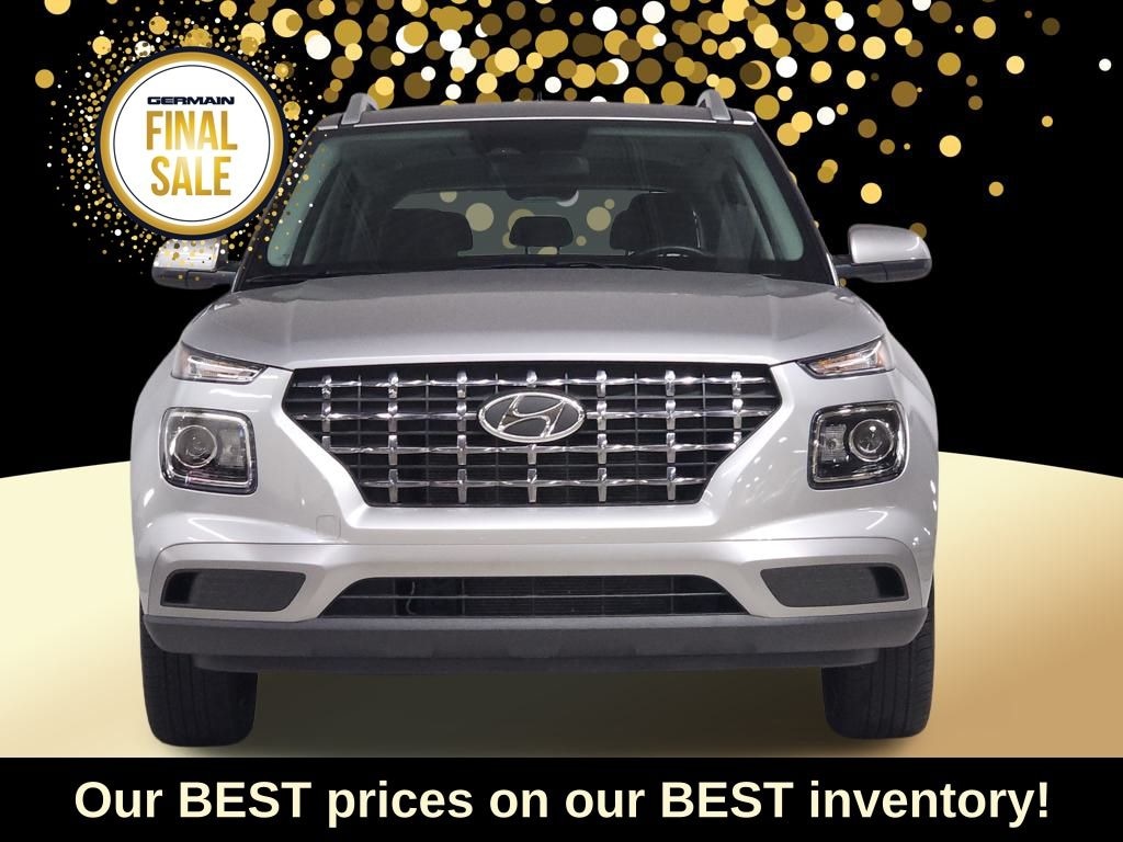 Used 2024 Hyundai Venue SEL SUV