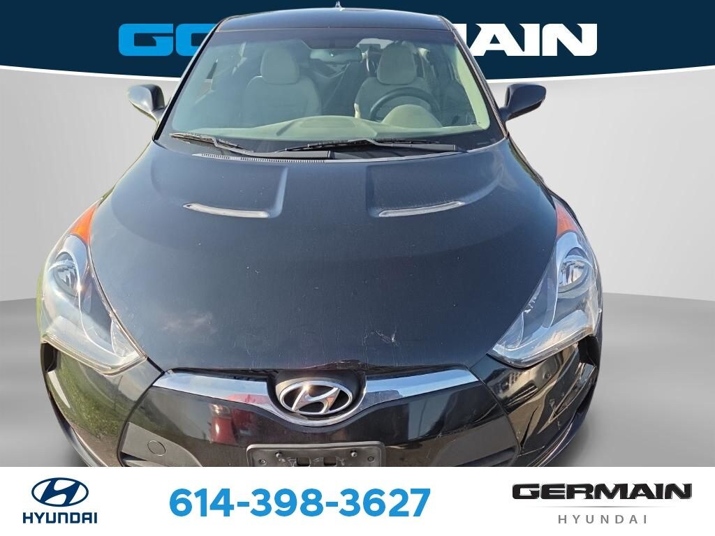 Used 2013 Hyundai Veloster Base w/Gray Hatchback