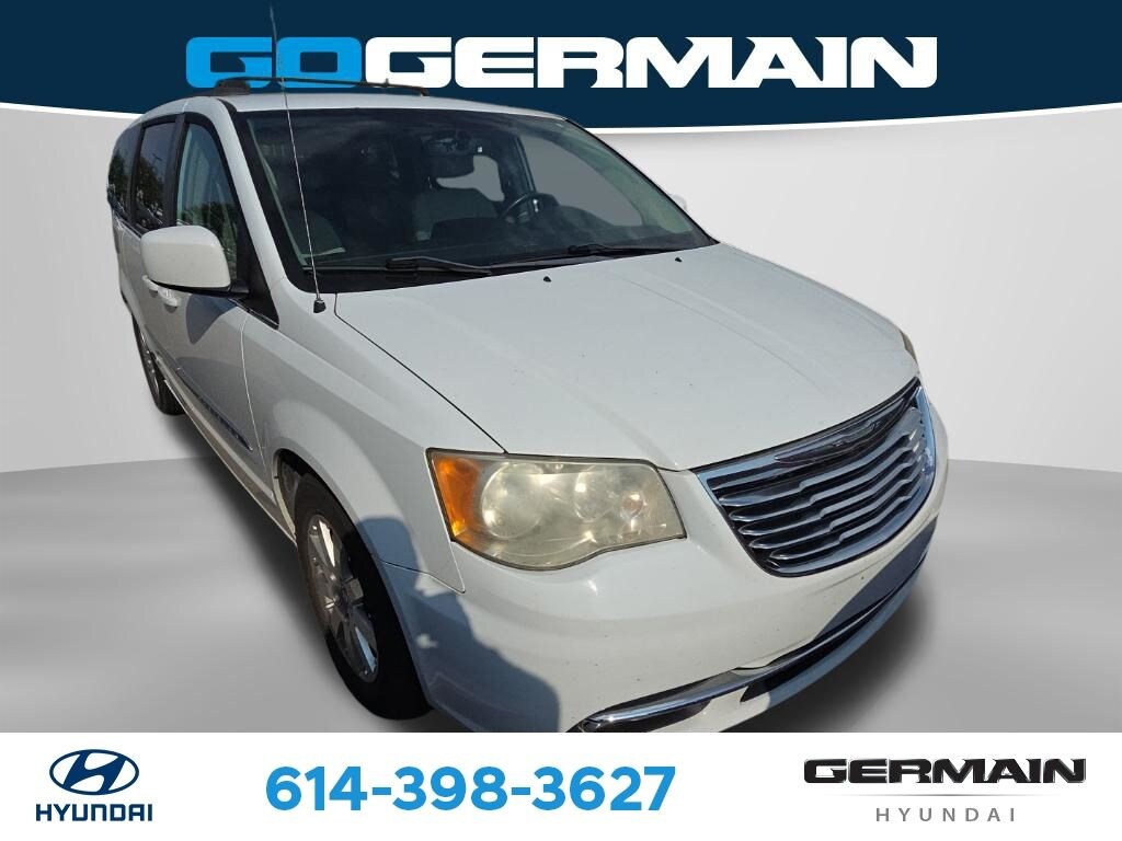 Used 2014 Chrysler Town & Country Touring Van