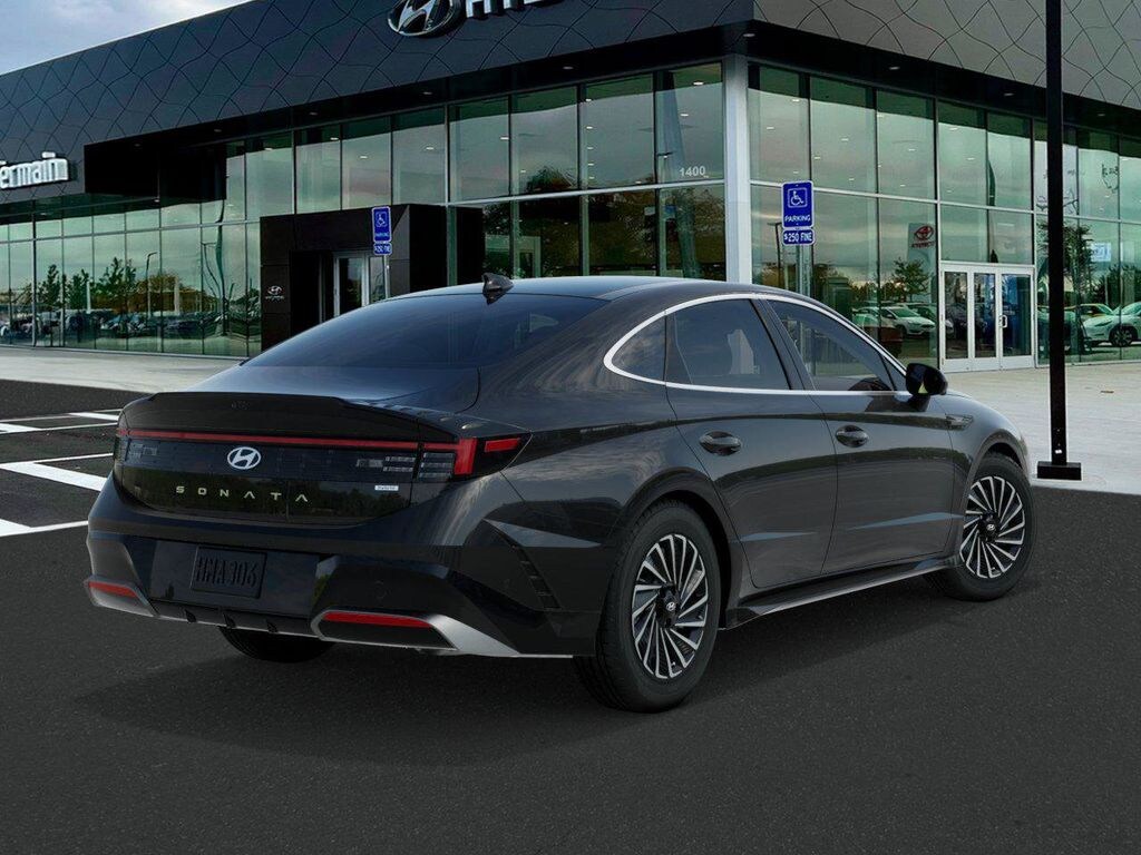 New 2026 Hyundai Sonata Hybrid Limited Sedan
