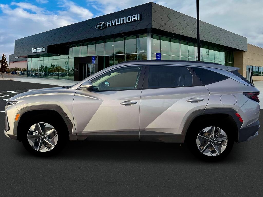 New 2026 Hyundai Tucson Hybrid SEL SUV