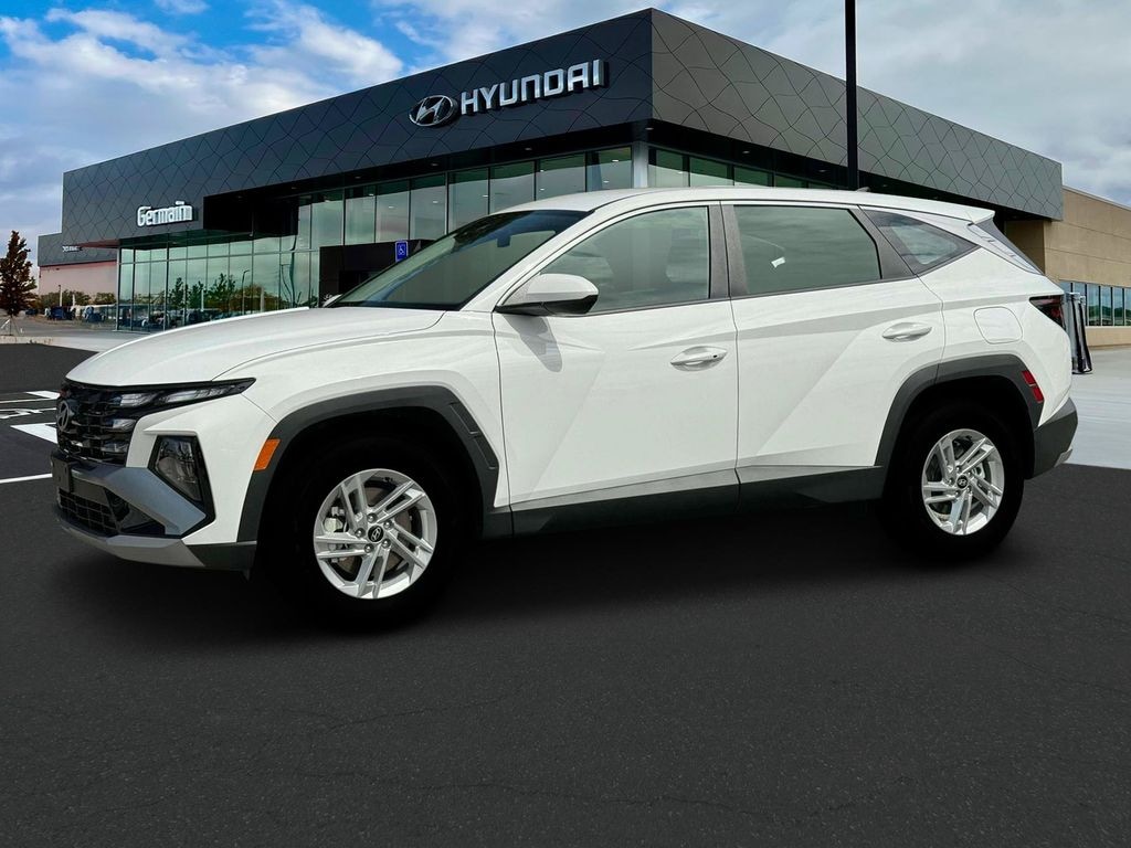 New 2025 Hyundai Tucson SE SUV