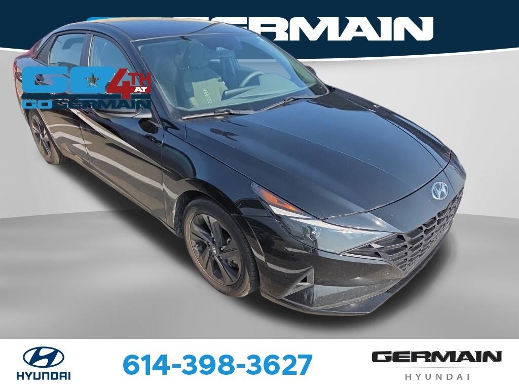 Used 2023 Hyundai Elantra SEL Sedan
