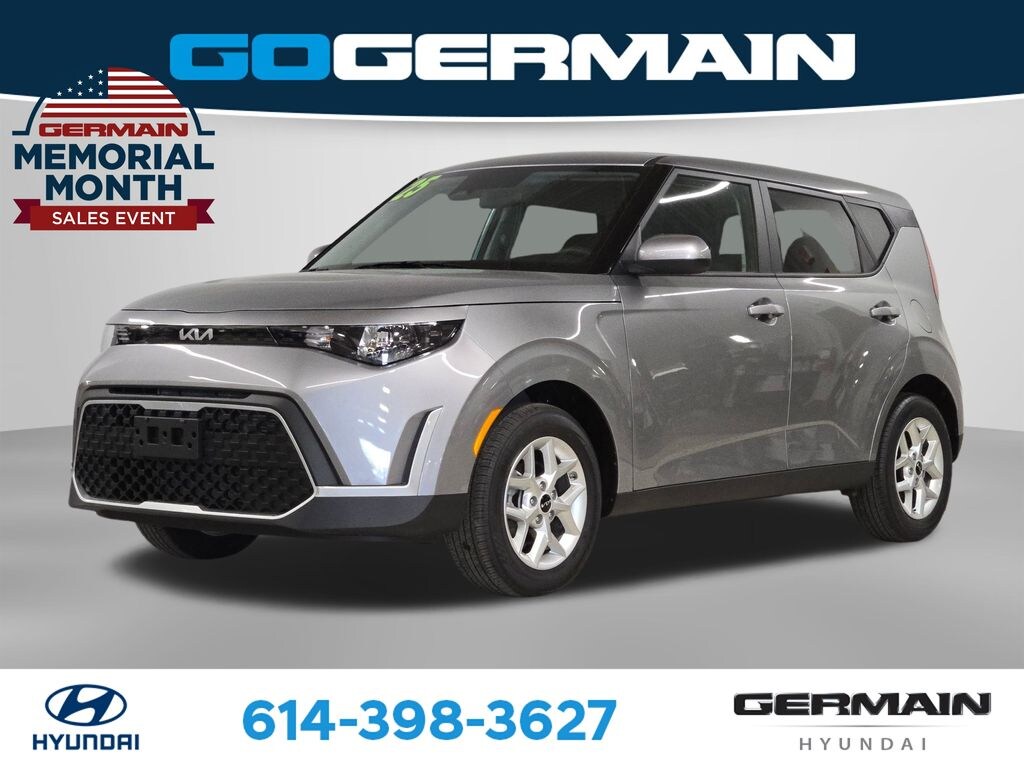 Used 2025 Kia Soul LX Hatchback