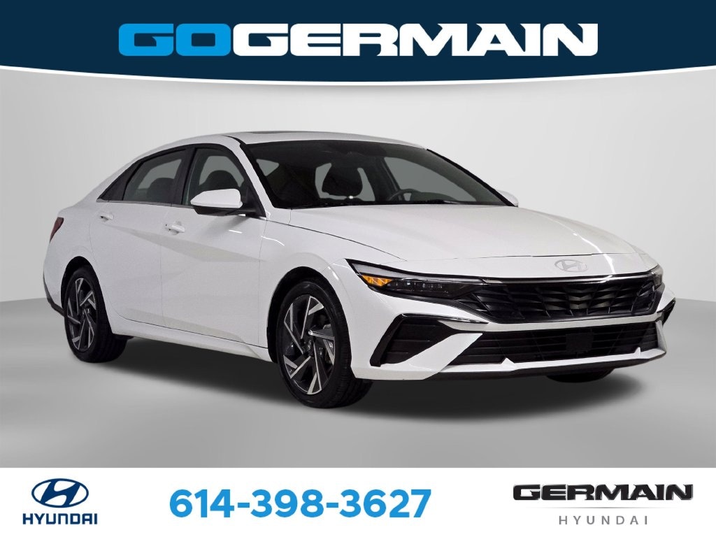 Used 2025 Hyundai Elantra SEL Convenience Sedan