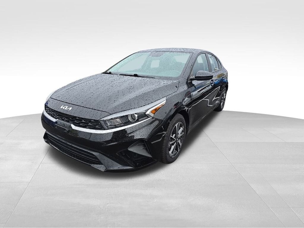 Used 2023 Kia Forte LXS Sedan