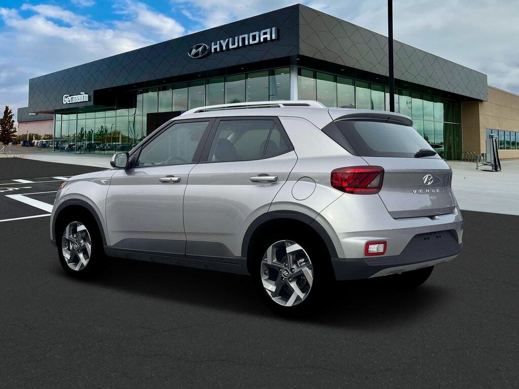 New 2026 Hyundai Venue SEL SUV