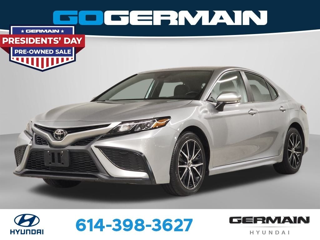 Used 2023 Toyota Camry SE Sedan