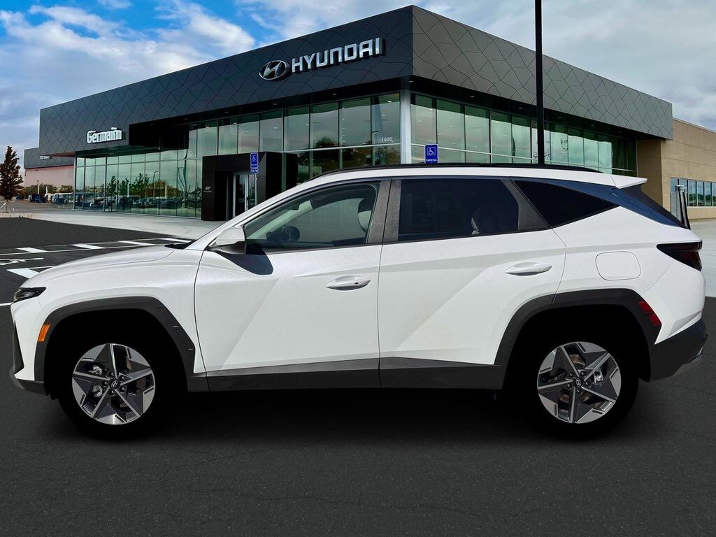 New 2026 Hyundai Tucson Hybrid SEL SUV