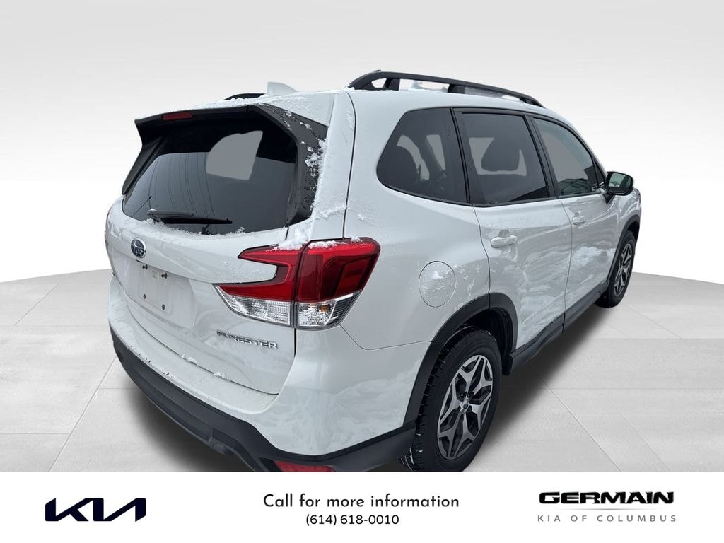 Used 2023 Subaru Forester Premium SUV
