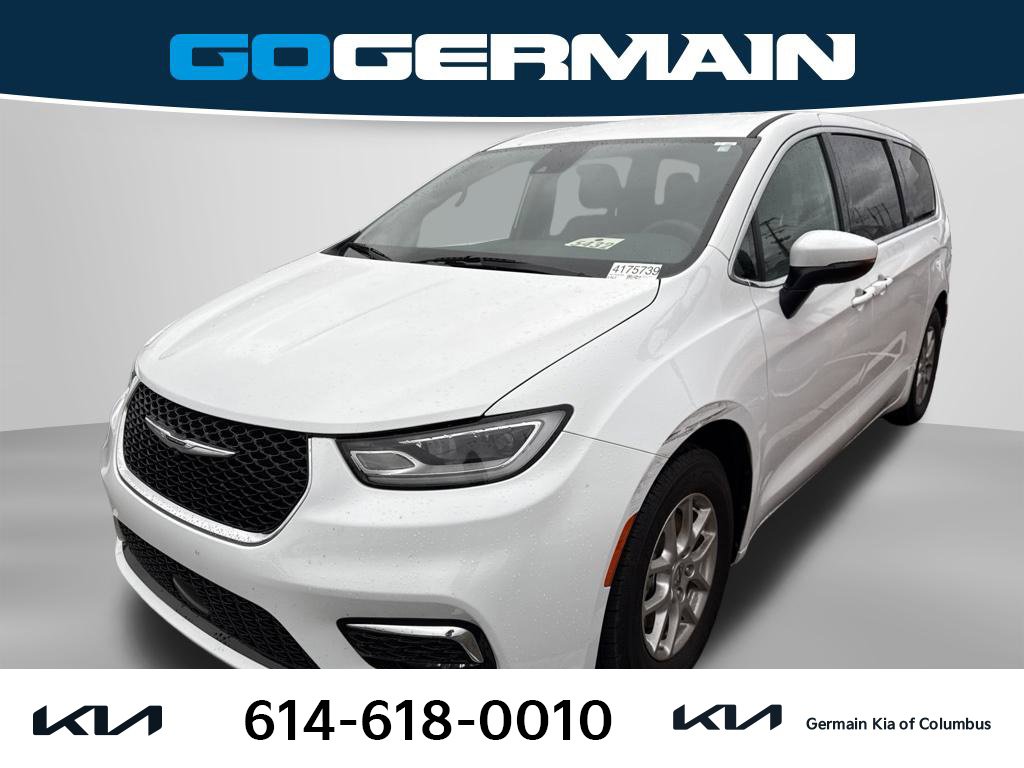 2023 Chrysler Pacifica Touring
