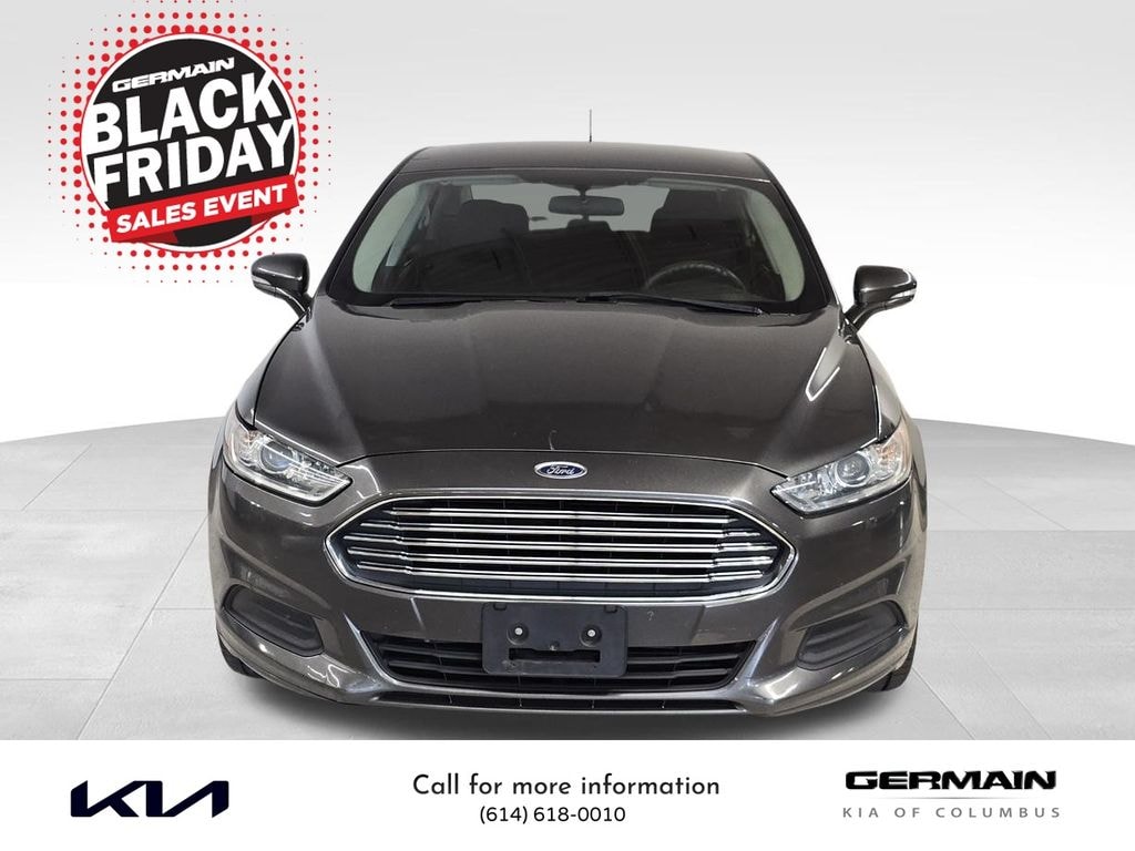 Used 2015 Ford Fusion SE Sedan