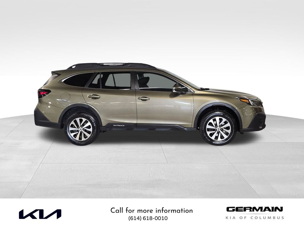 Used 2022 Subaru Outback Premium SUV