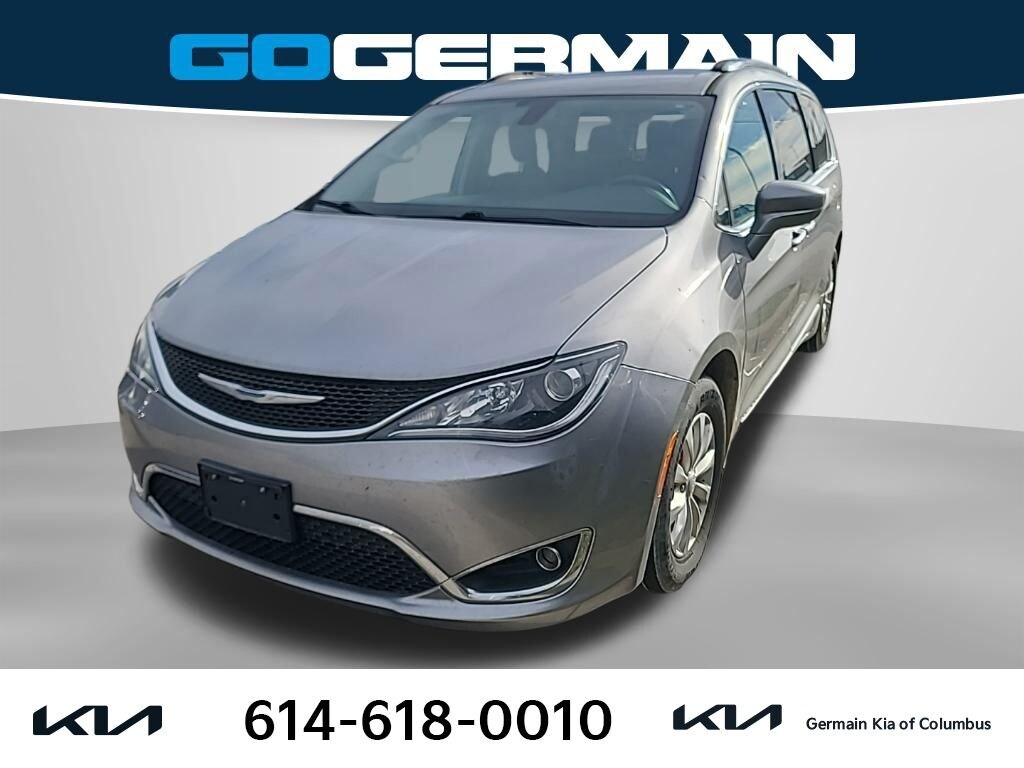 Used 2018 Chrysler Pacifica Touring L Van