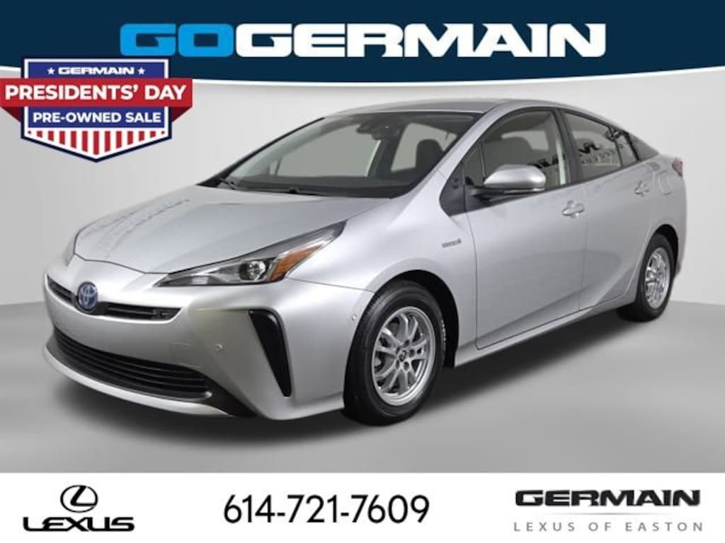 Used 2021 Toyota Prius LE Hatchback