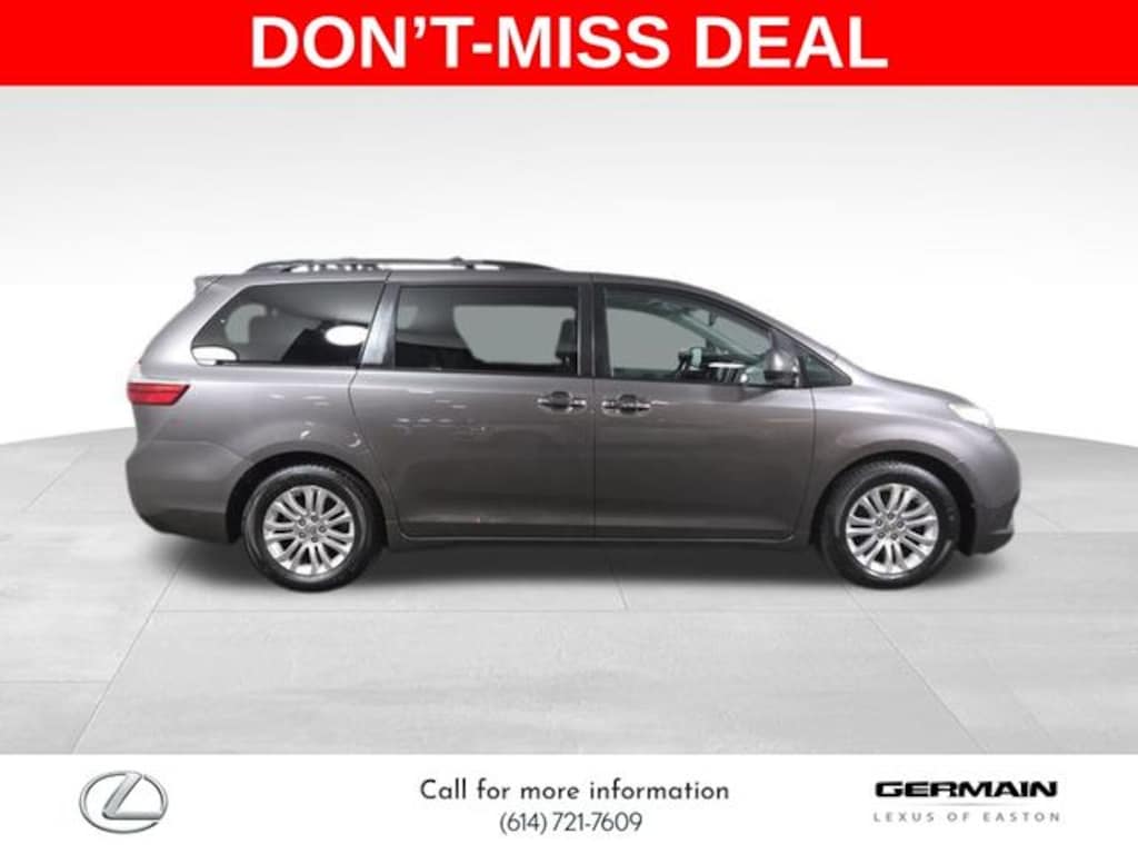 Used 2016 Toyota Sienna XLE Premium Minivan/Van