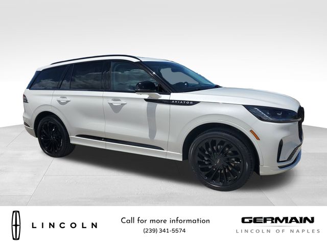2025 Lincoln Aviator Reserve photo 4