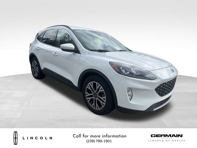 2020 Ford Escape SEL photo 3