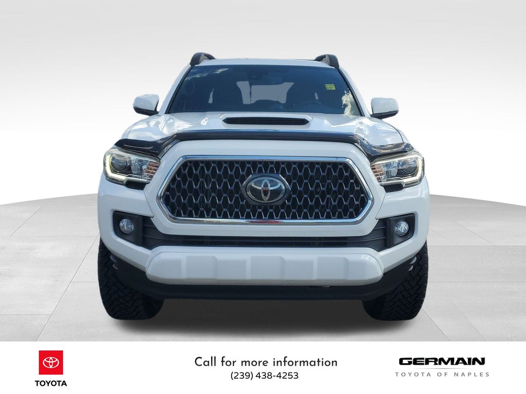 2019 Toyota Tacoma TRD Sport photo 2