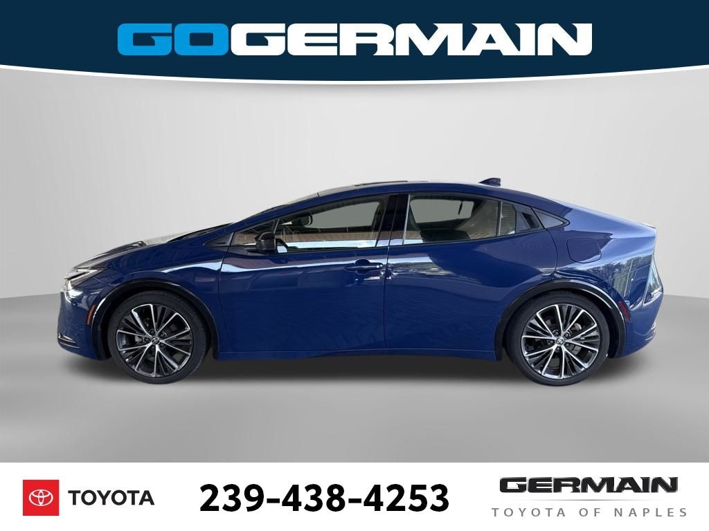 Used 2023 Toyota Prius XLE Hatchback