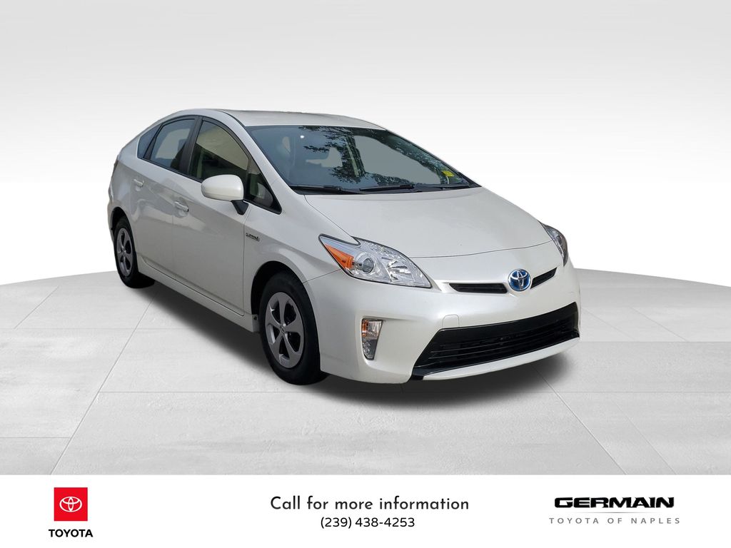 2012 Toyota Prius Two photo 3