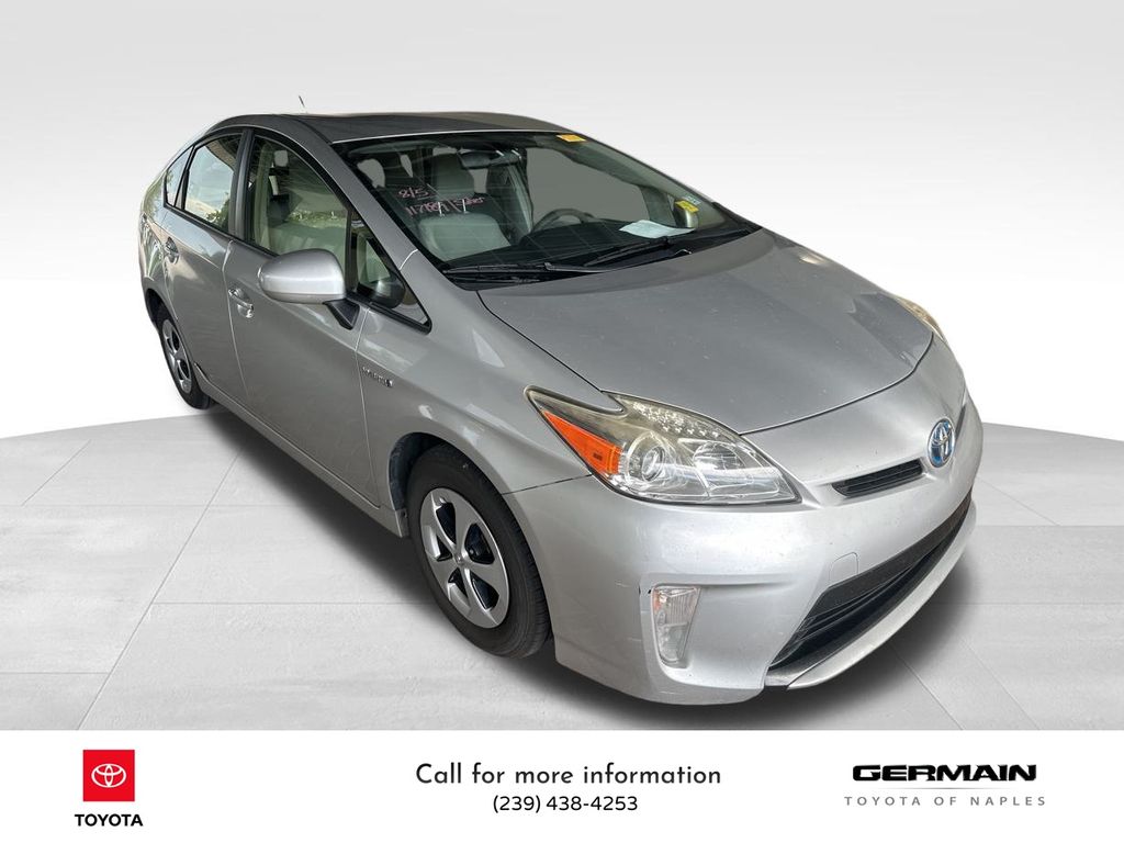 2015 Toyota Prius Two photo 3