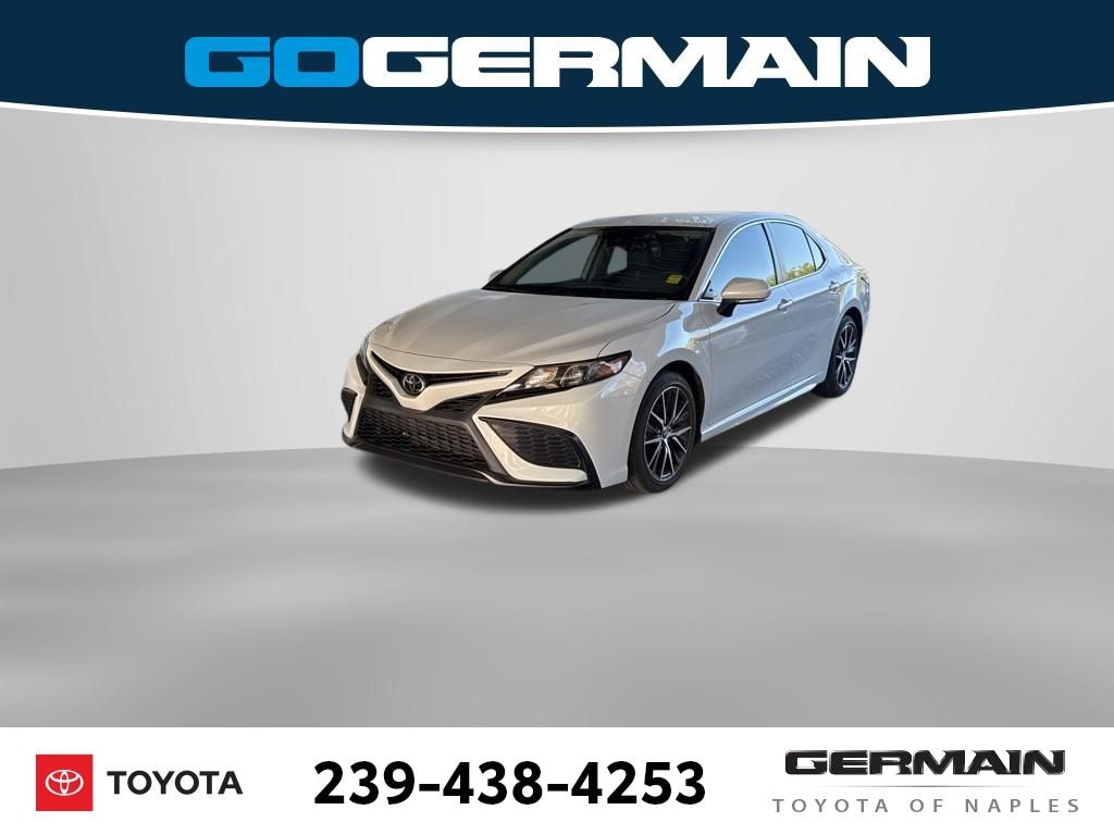 Used 2023 Toyota Camry SE Sedan