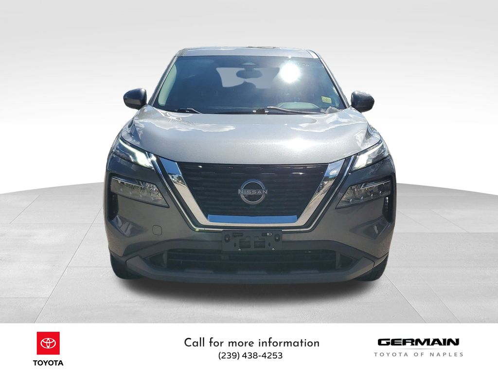 2023 Nissan Rogue SV photo 2