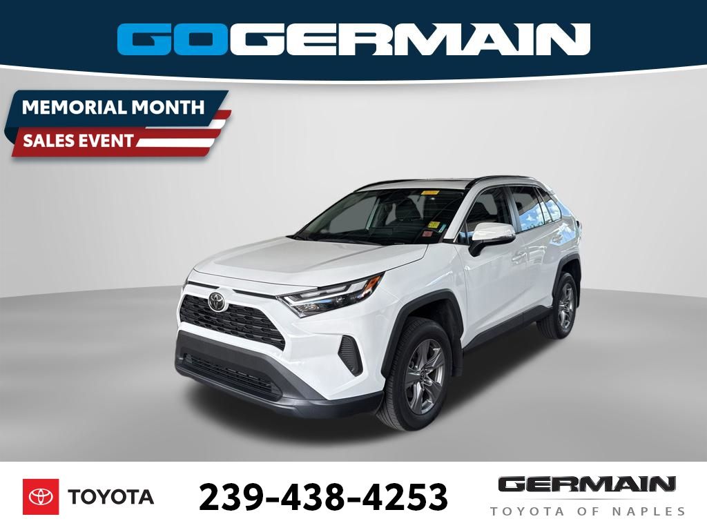 2024 Toyota RAV4 XLE FWD's photo