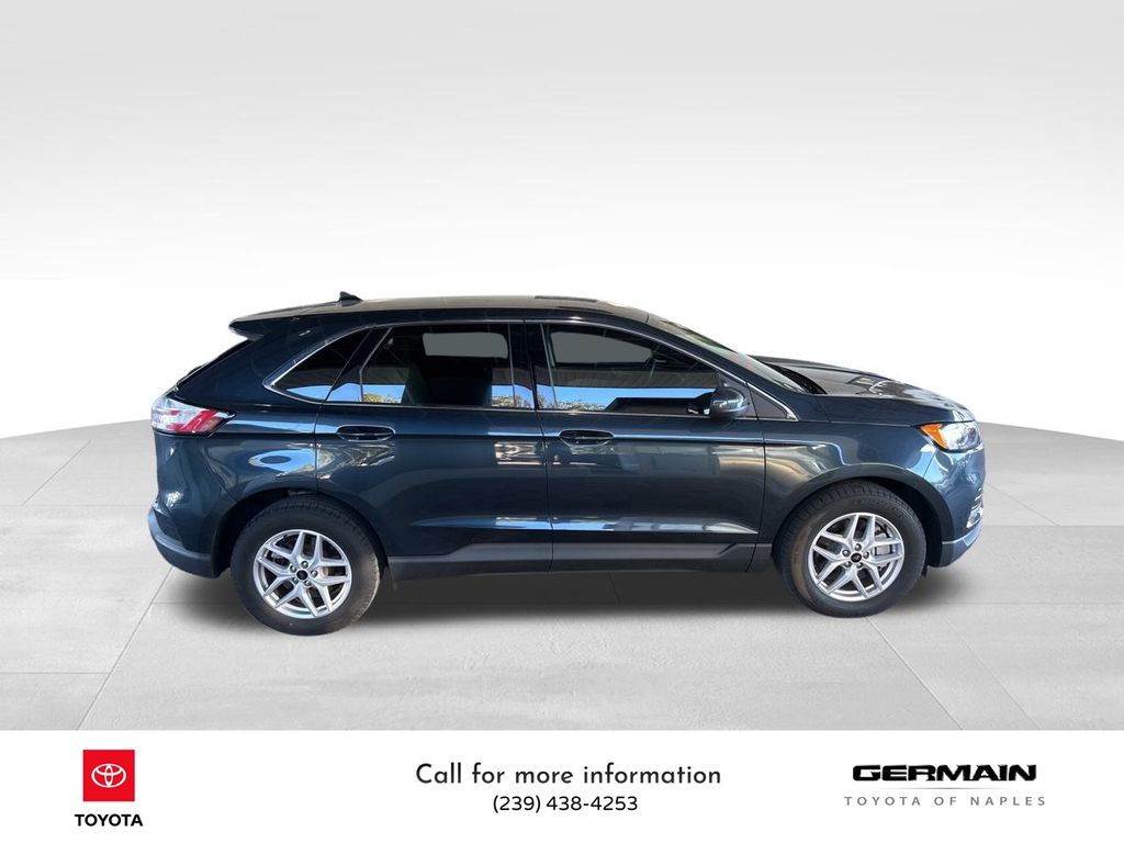 2024 Ford Edge SEL photo 2