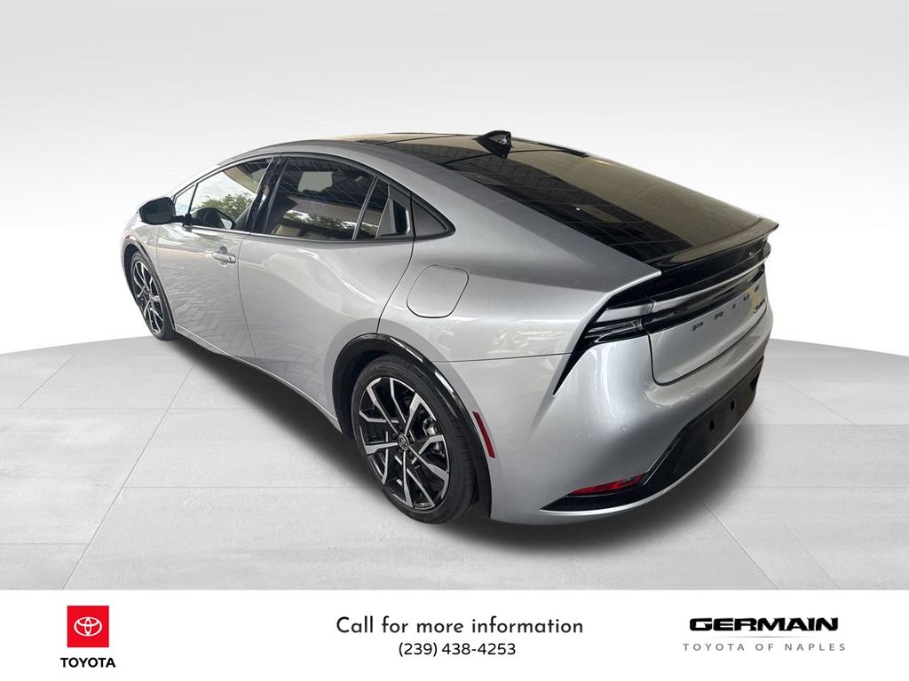 2024 Toyota Prius Prime XSE photo 3