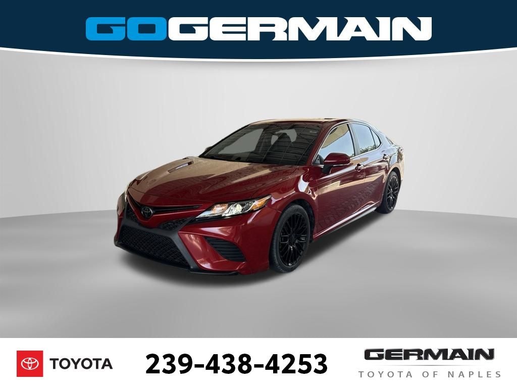 Used 2020 Toyota Camry SE Sedan