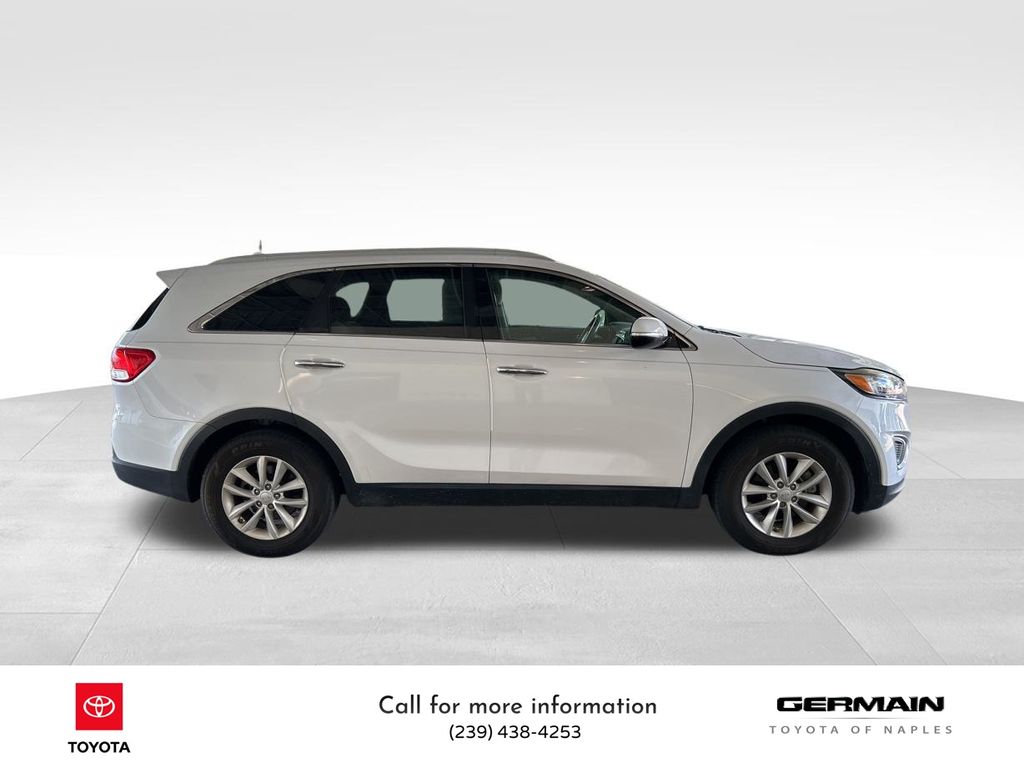 2018 Kia Sorento LX photo 3