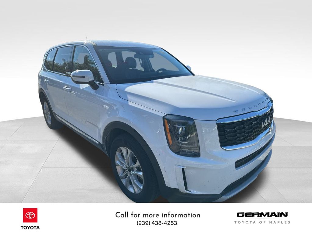2022 Kia Telluride LX photo 2