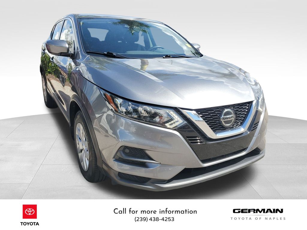 2020 Nissan Rogue Sport S photo 3