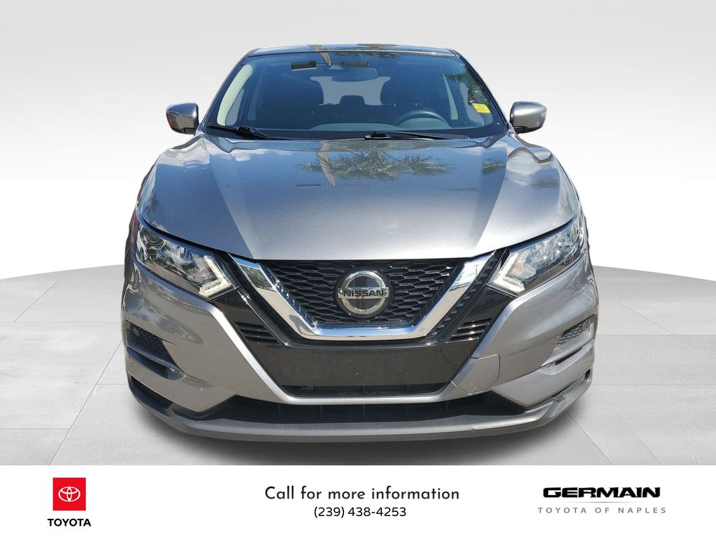 2020 Nissan Rogue Sport S photo 2