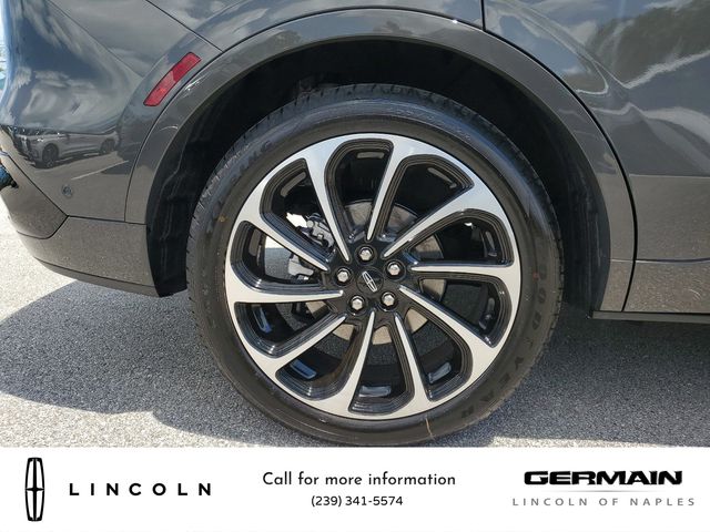 2024 Lincoln Nautilus Black Label photo 4
