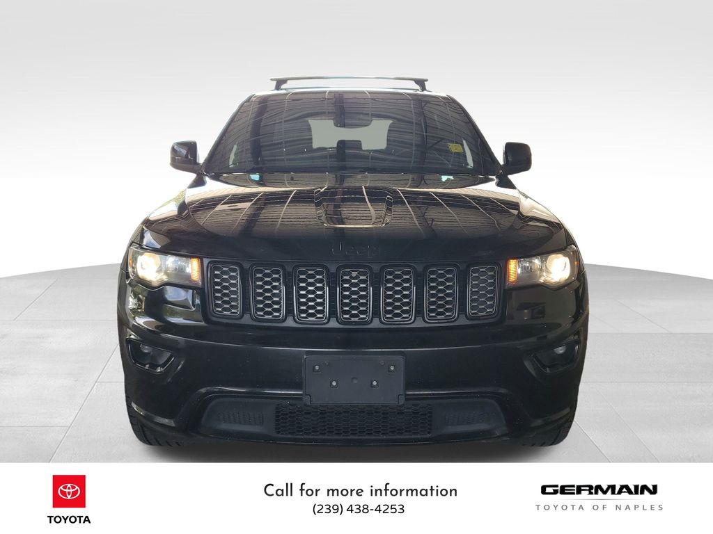 2018 Jeep Grand Cherokee Altitude photo 2