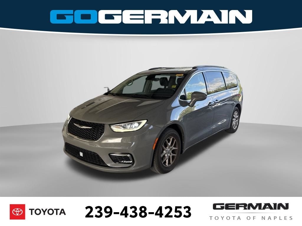 Used 2022 Chrysler Pacifica Touring L Minivan/Van