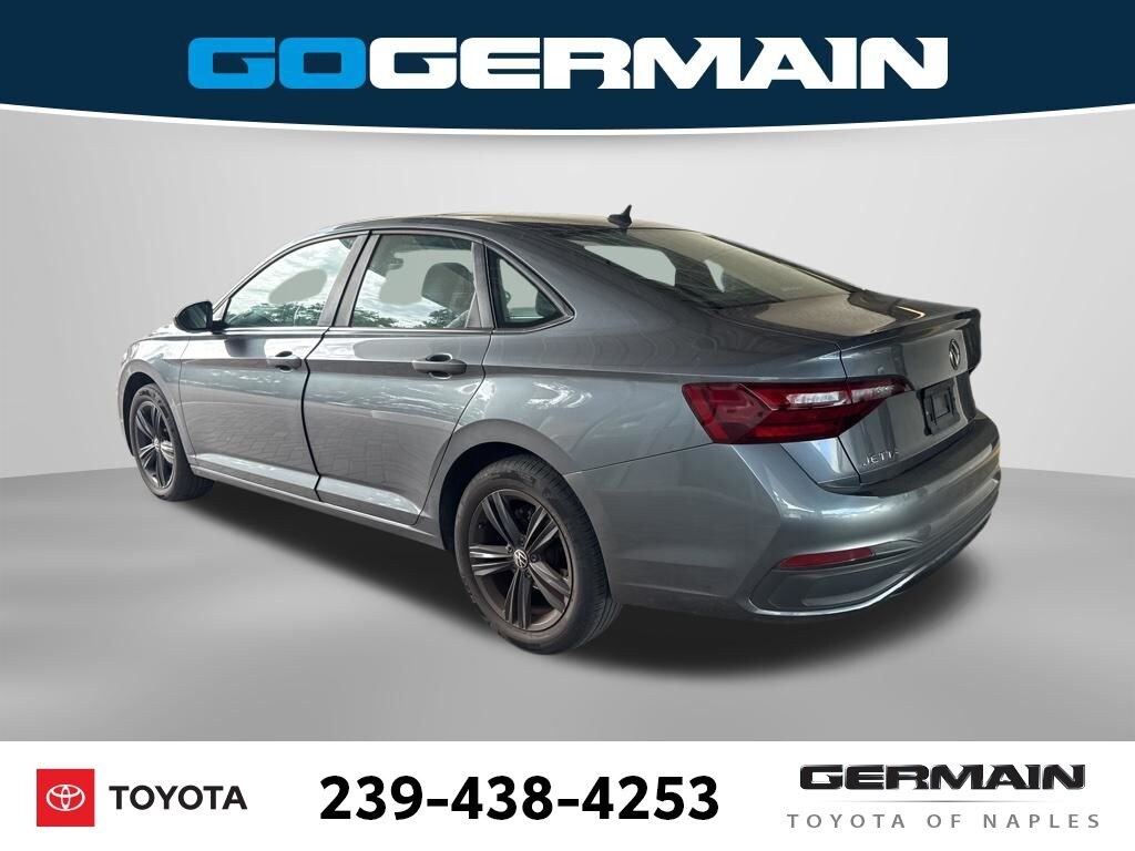 Used 2023 Volkswagen Jetta 1.5T SE Sedan