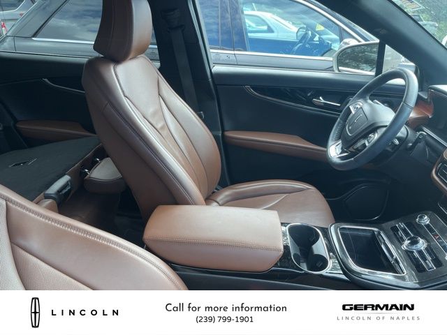 2023 Lincoln Nautilus Reserve photo 3