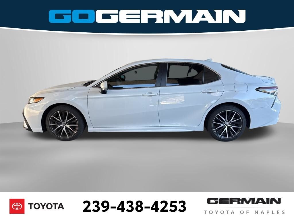 Used 2023 Toyota Camry SE Sedan
