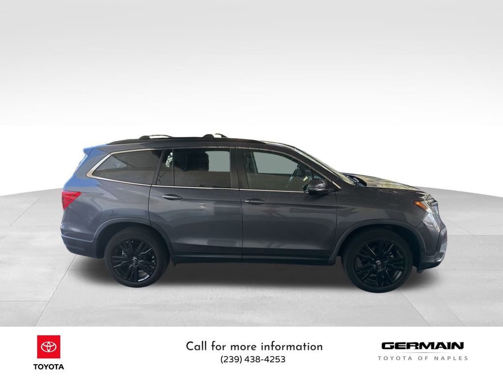 2022 Honda Pilot Special Edition photo 3