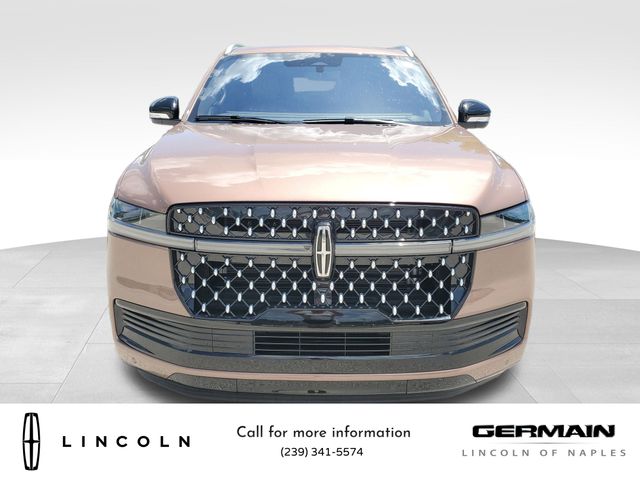 2025 Lincoln Navigator Black Label photo 2