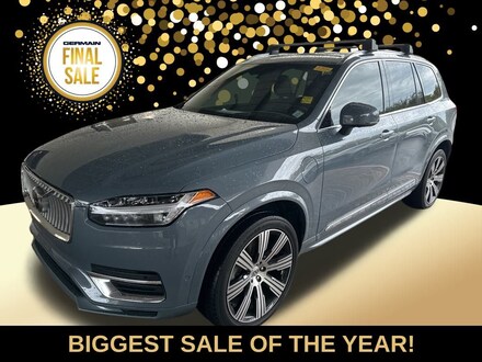2022 Volvo XC90 Recharge Plug-In Hybrid T8 Inscription 7 Passenger SUV