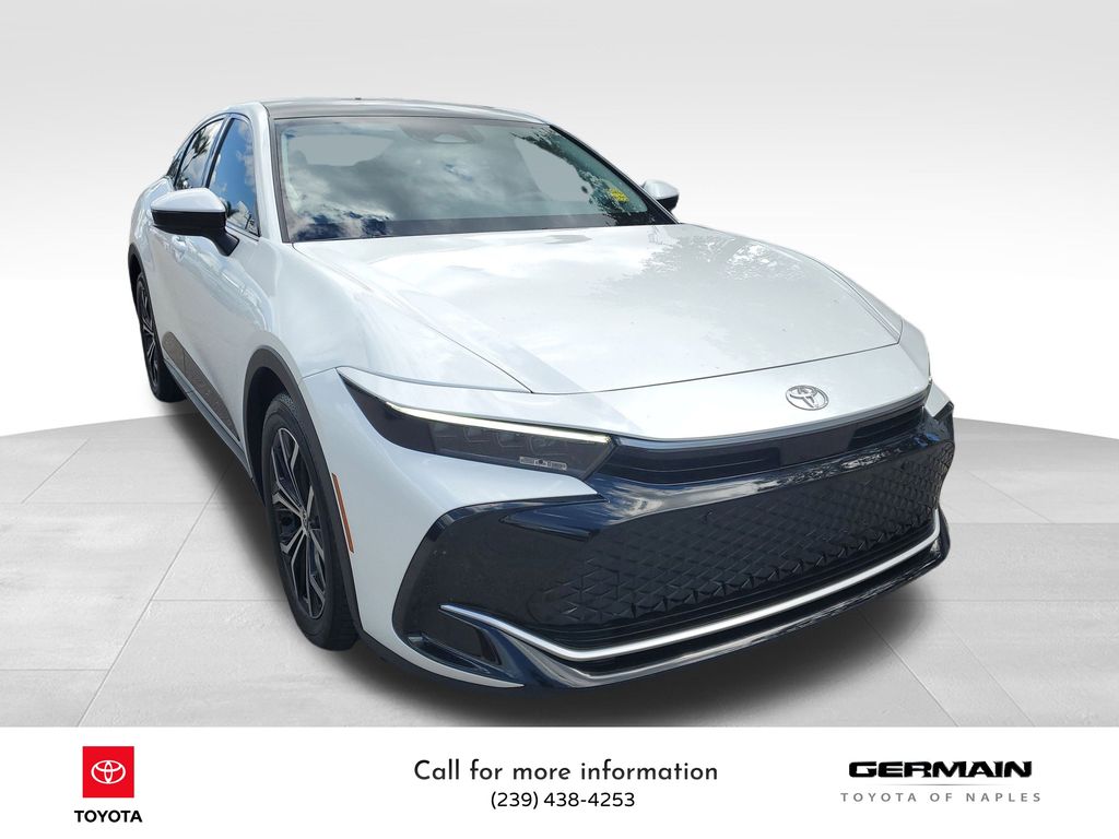 2023 Toyota Crown Limited photo 3