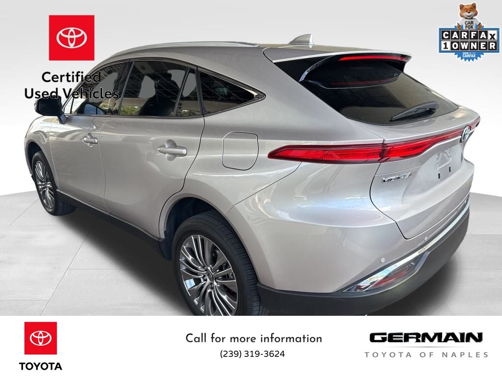 2022 Toyota Venza XLE photo 3