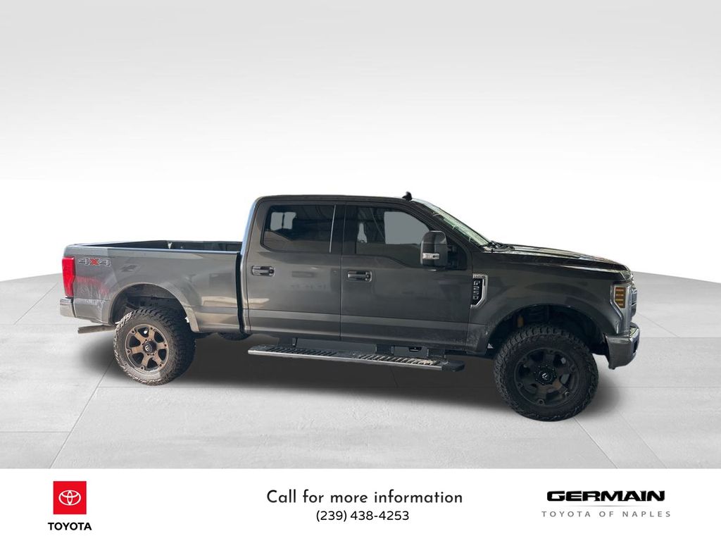 2019 Ford F-250 Lariat photo 2